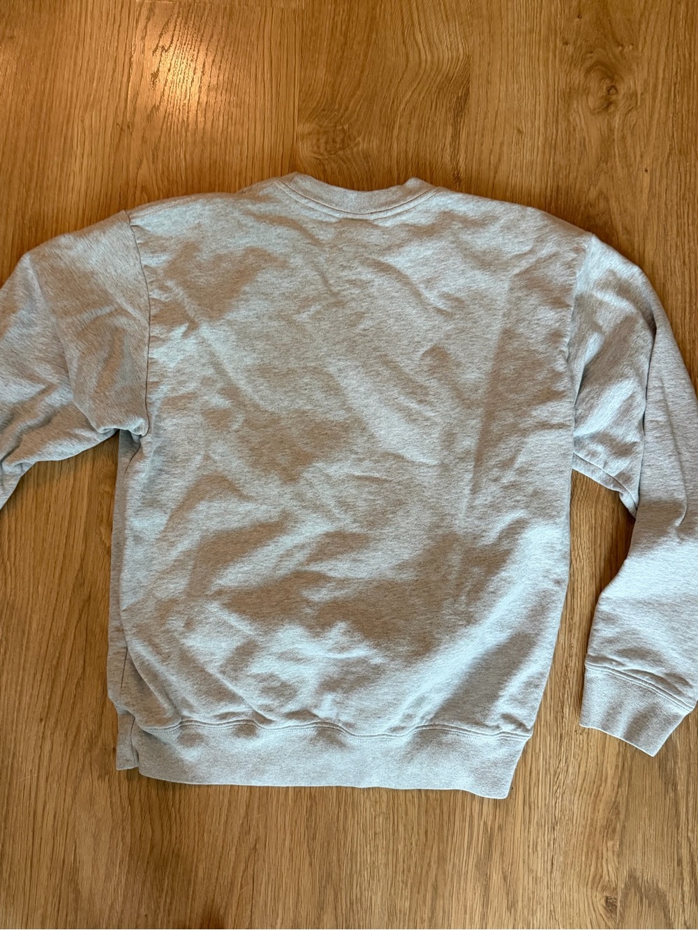 Sporty and Rich 'Running Club' Crewneck - Picture 4 of 4